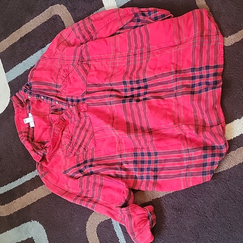 XS maternity checkered top